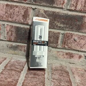 sylvania 26 watt amalgame fluorescent triple tube compacte light bulb